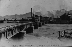昭和初期二河鉄橋上の汽車